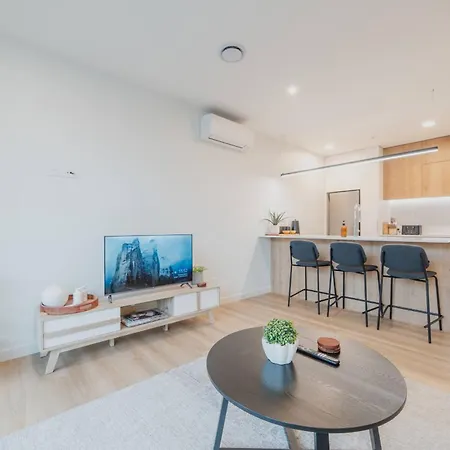 Modern 1Br Retreat With Bath & Laundry - Manchester